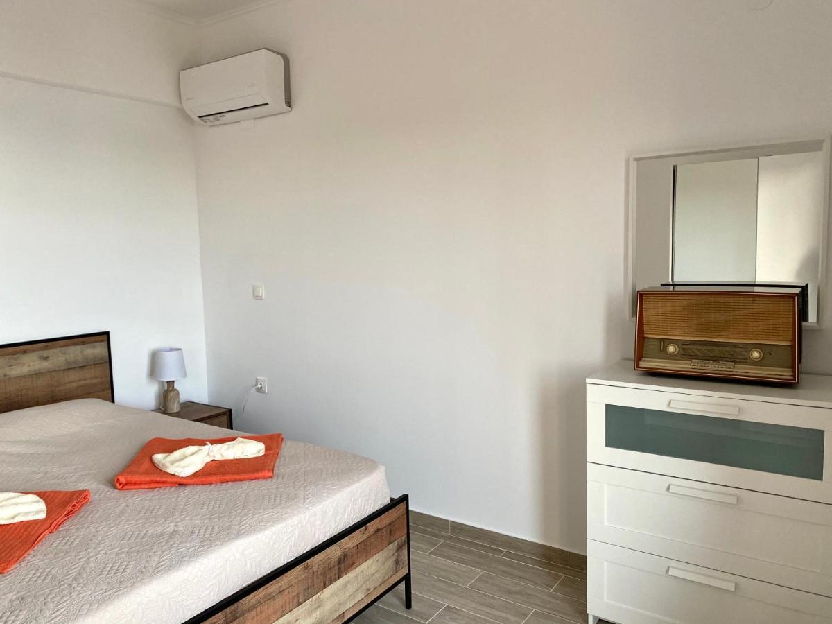 Coralli Pentati 2 "Dimitris Apartments" Buitenkant foto